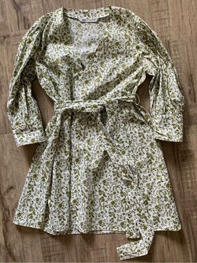 Zara Off-white and Olive coloured Paisley Pattern Mini Dress